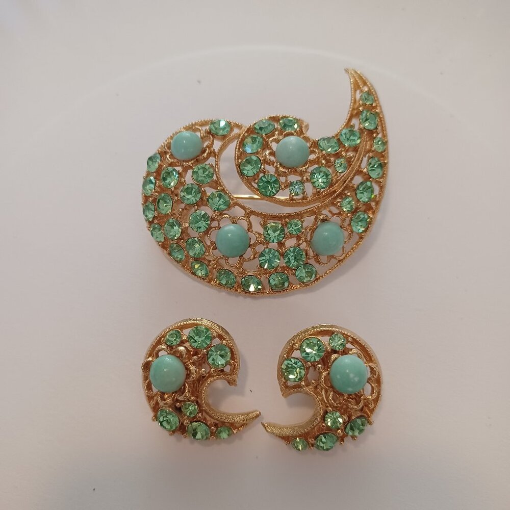 Brooch & matching earrings Turquoise Rhinestones STUNNING!! Vintage!!